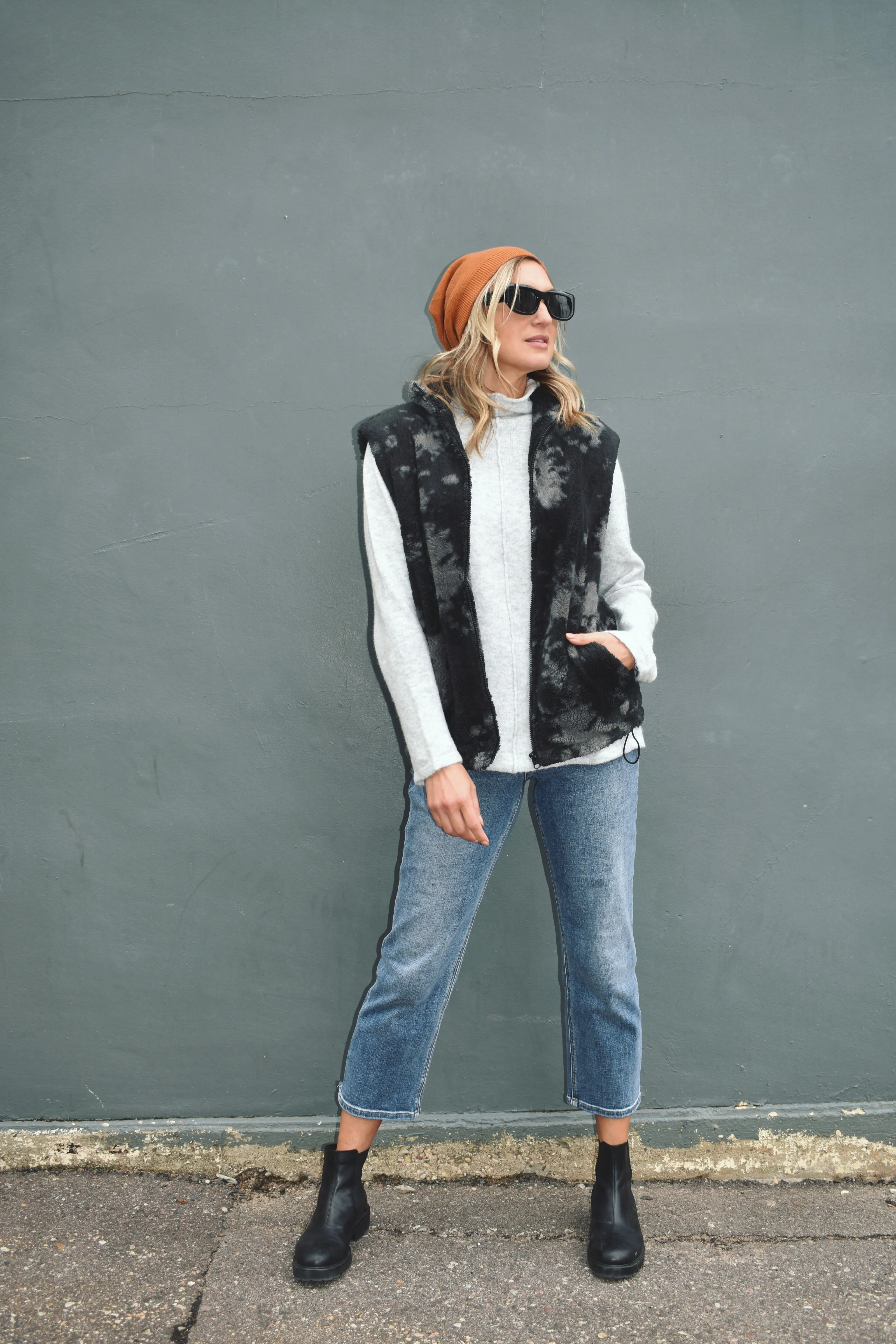 blot sherpa vest