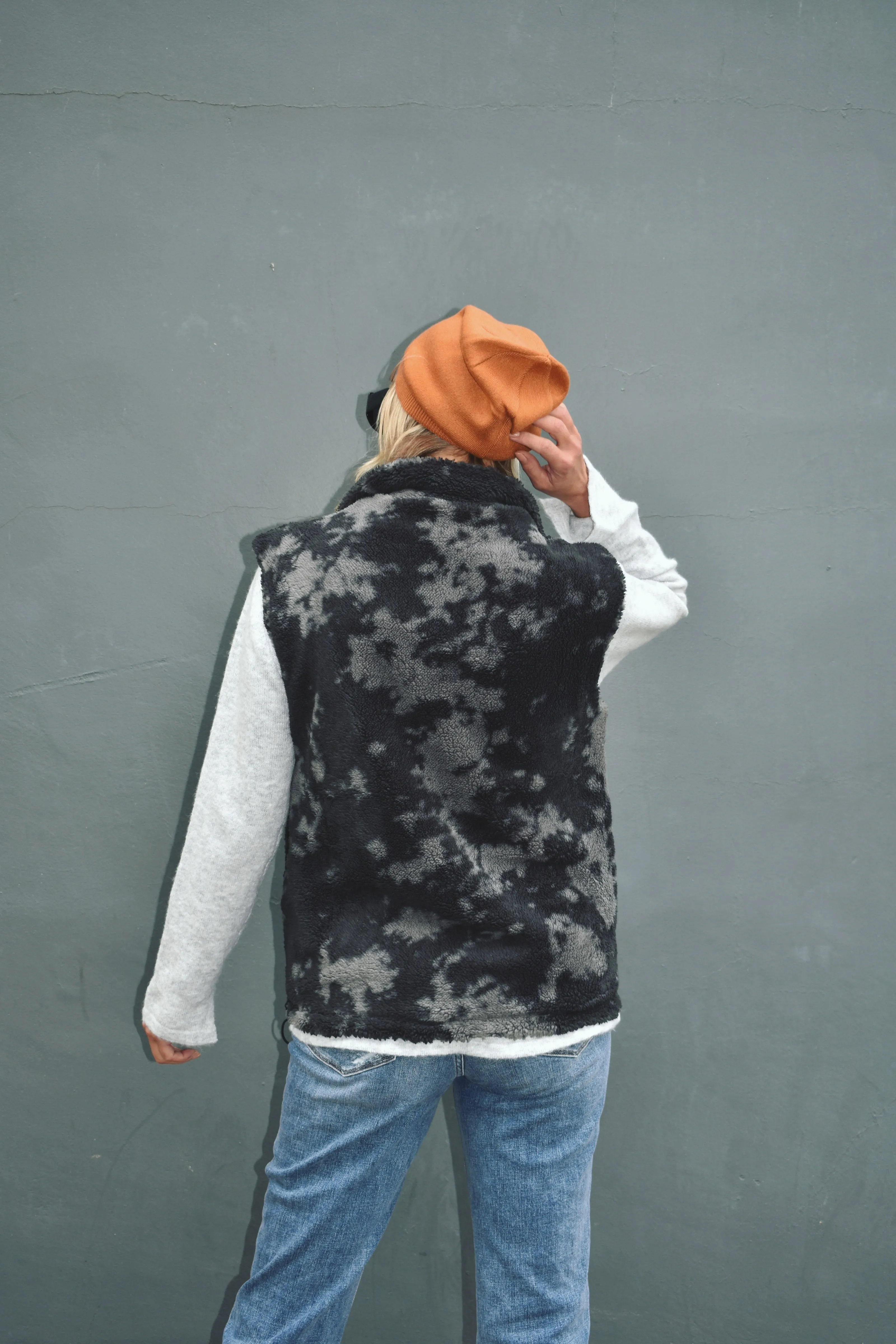 blot sherpa vest