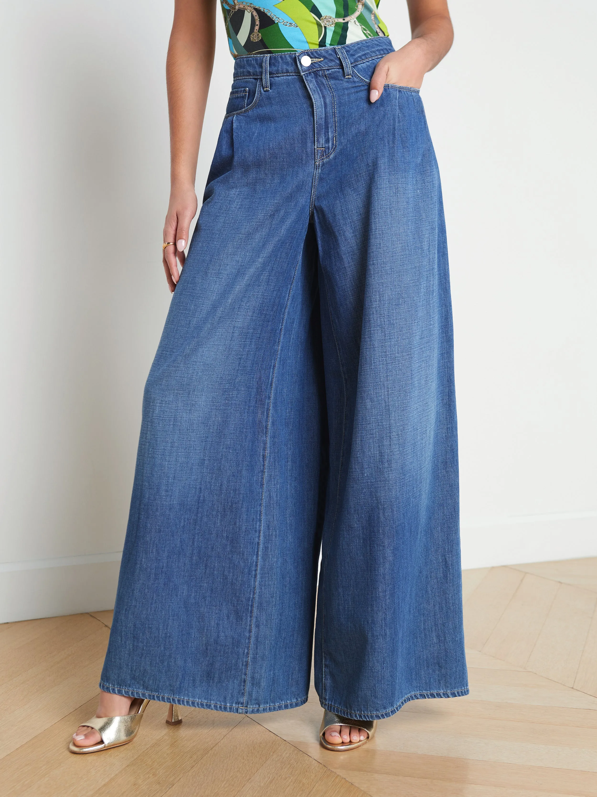 Lanae Super Wide-Leg Jean