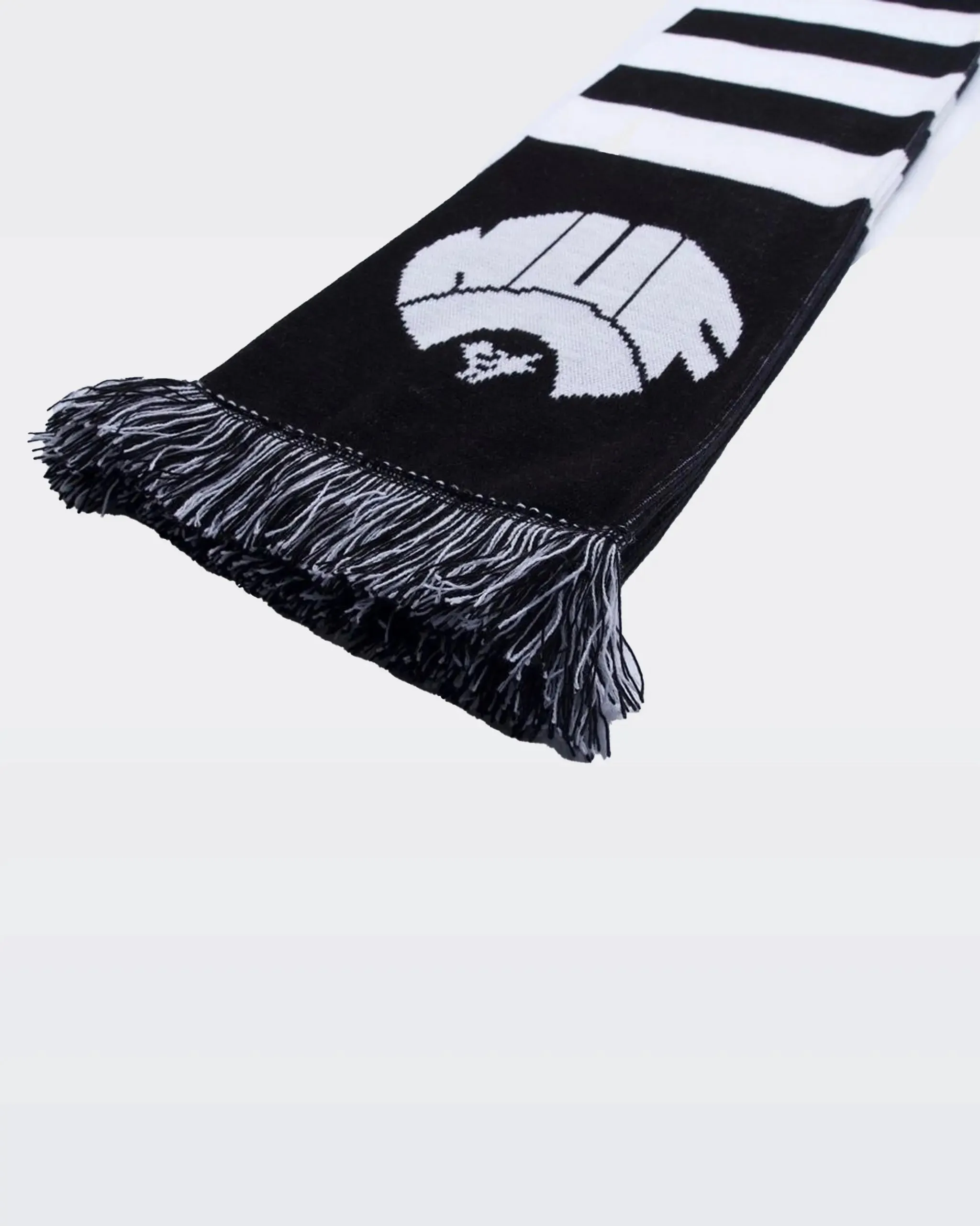 Newcastle United Retro Crest Scarf